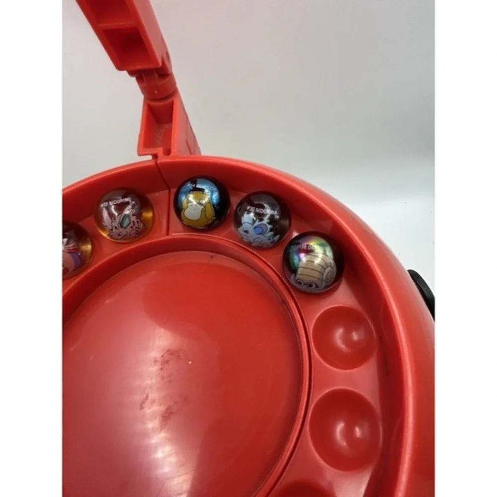 Vintage 1999‎ Pokemon Collector Marbles Pokeball Carrying Case & Marbles